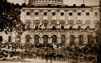 Ansicht der Rückkehr der Truppen vom Kapitol in Washington, 1861-65 von Mathew B. Brady